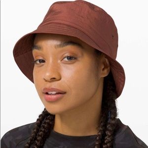 NWOT On My Level Bucket Hat S/M Small